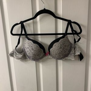 NWOT Victoria Secret Dream Angels Push-up Bra
